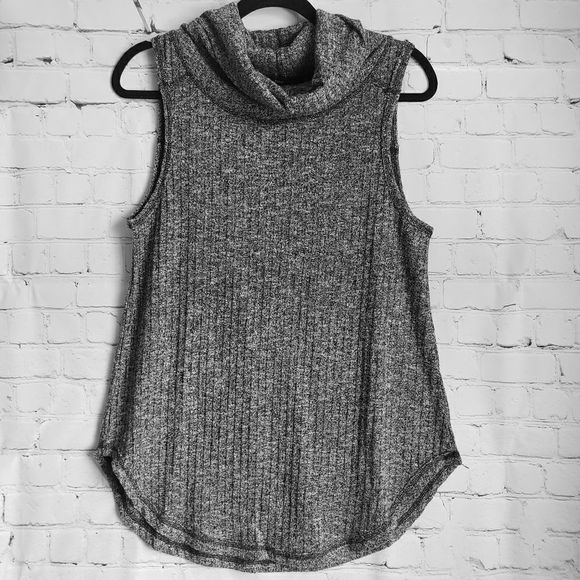 Anthropologie Sweaters - Anthropologie Hazel sweater sleeveless